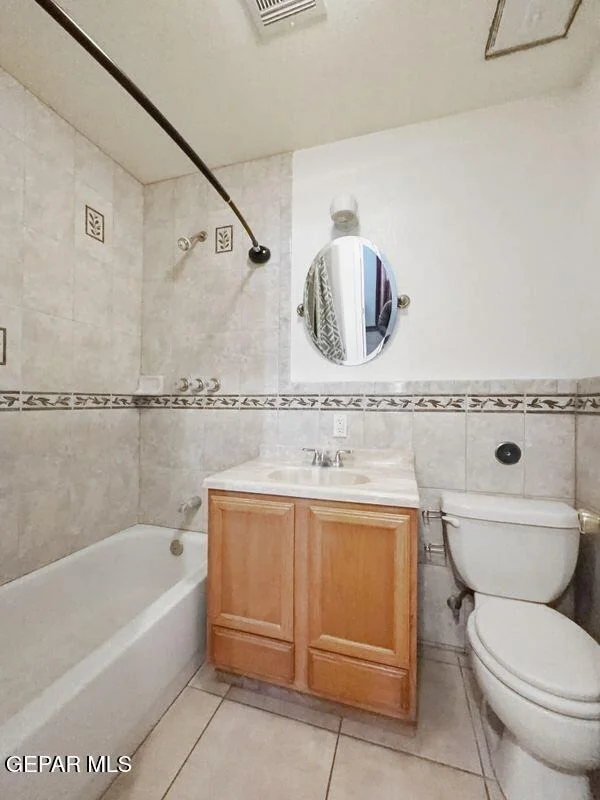 Photo of 445 Suzi Way