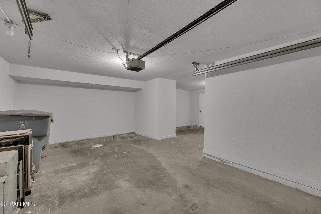 Photo of 4004 Flamingo Drive