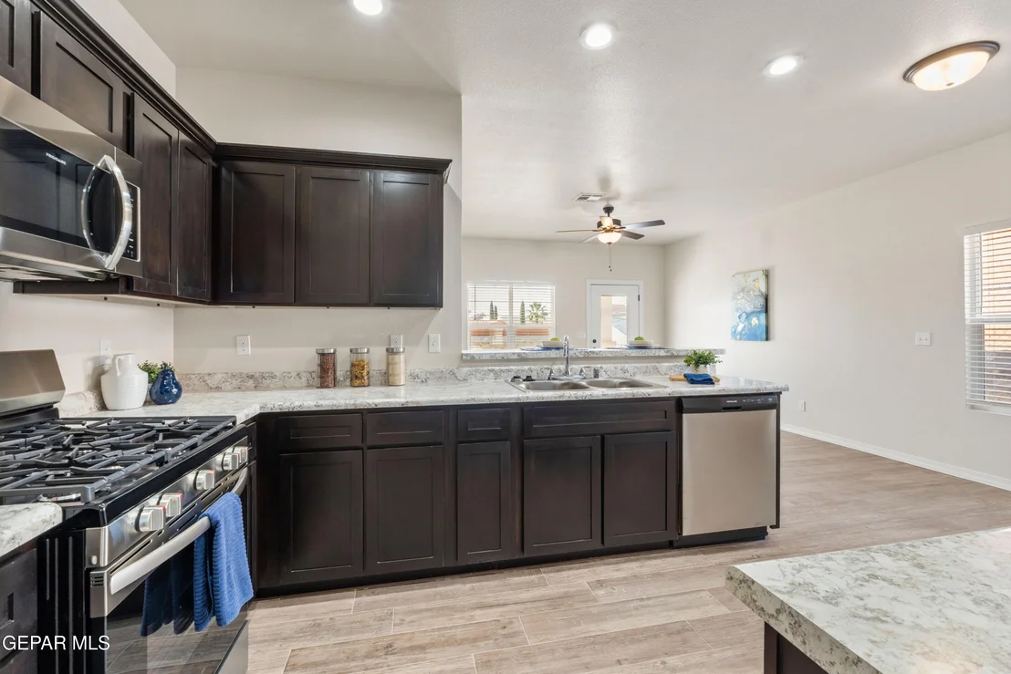 Photo of 325 Sand Gate Drive