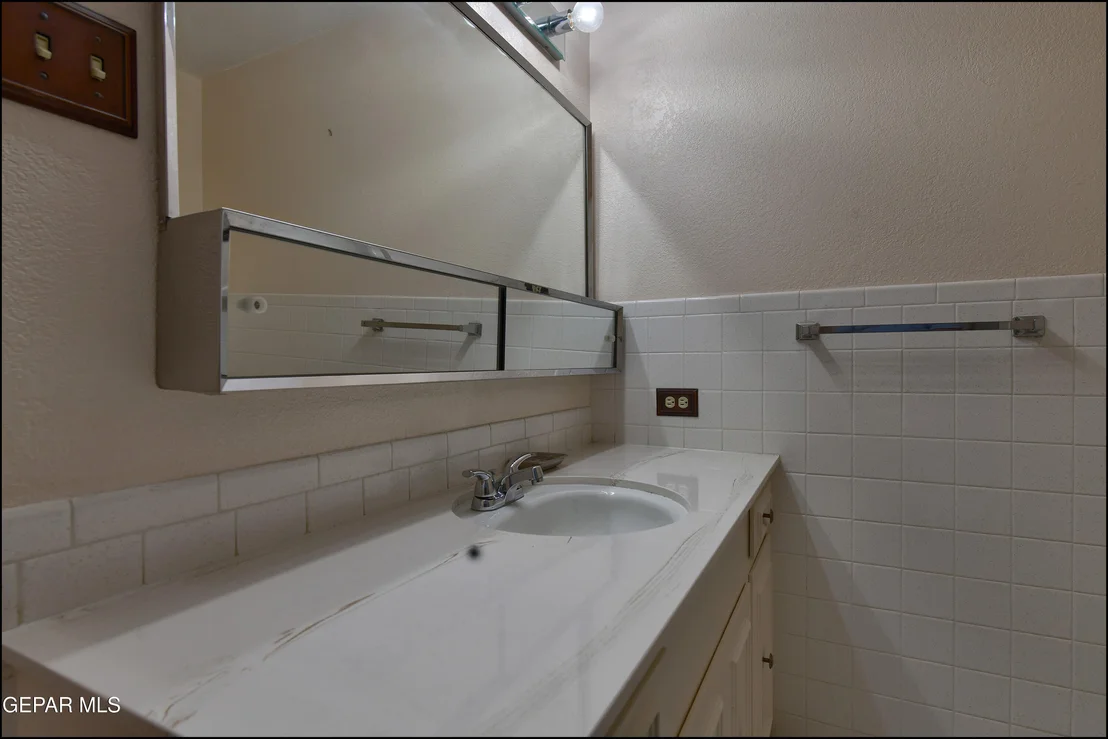 Photo of 8904 METTLER Drive