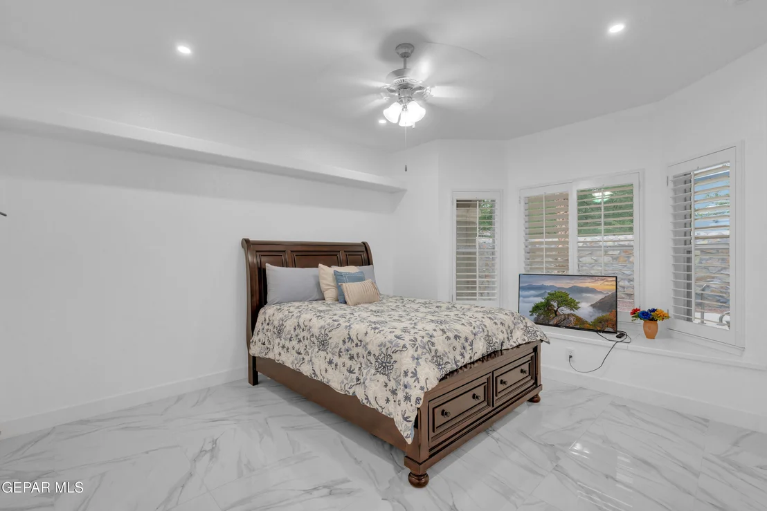 Photo of 6337 FRANKLIN RED Drive