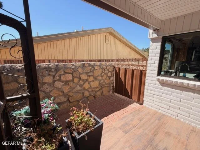 Photo of 624 ALTA CUMBRE Place