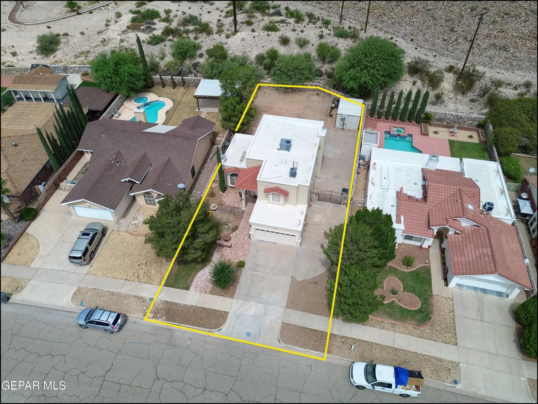 Photo of 7653 DIANJOU Drive