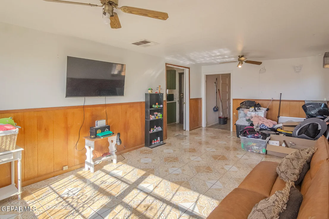 Photo of 1804 WAINWRIGHT Drive