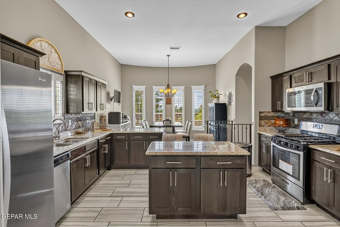 Photo of 7893 Enchanted View Drive