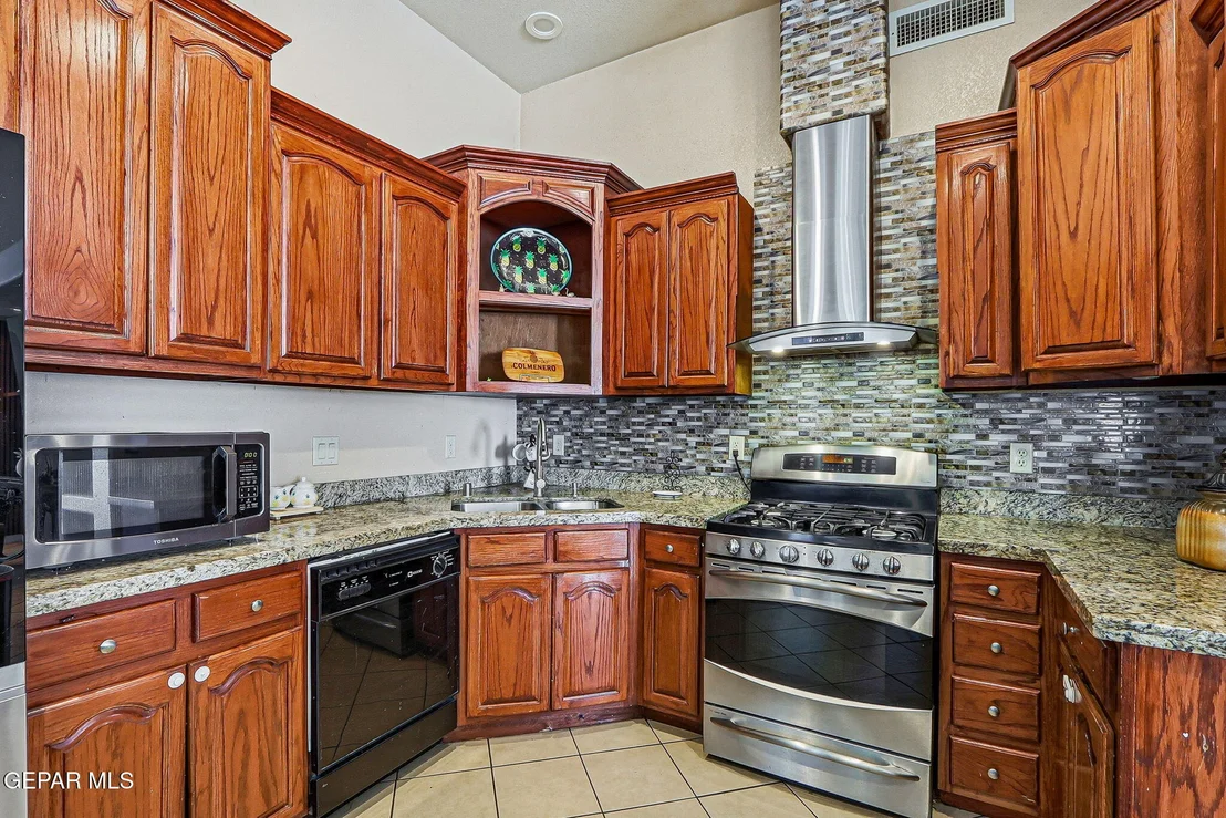 Photo of 411 BURKETT Drive
