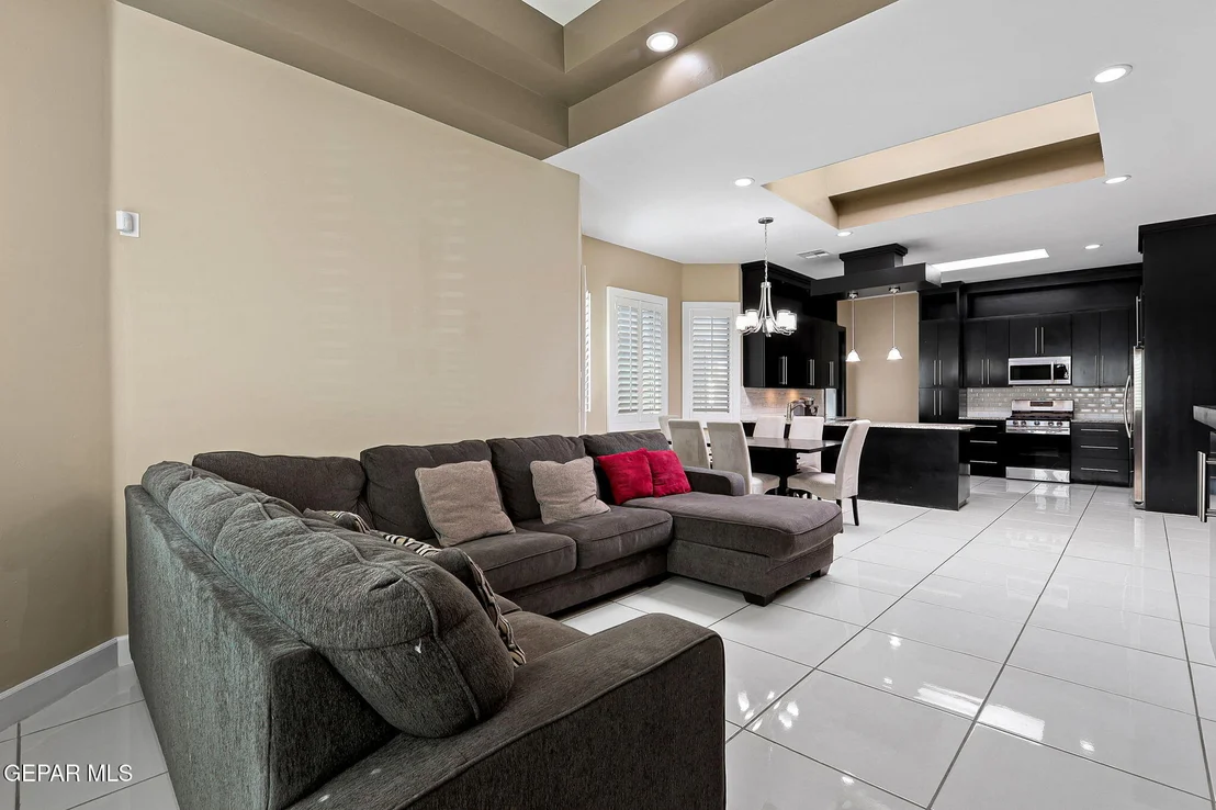 Photo of 917 Clapham Street