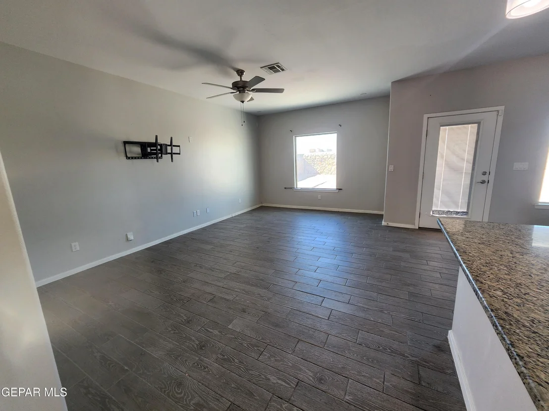 Photo of 10093 HUECO JUNCTION Road