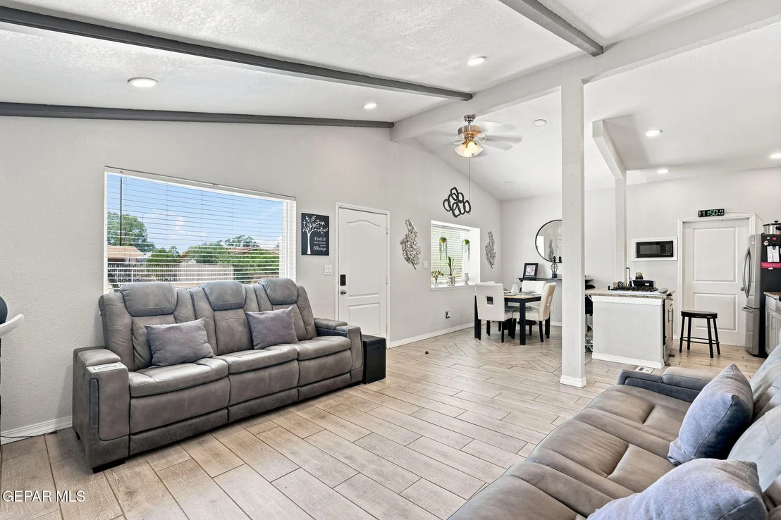 Photo of 9347 CANNES Circle