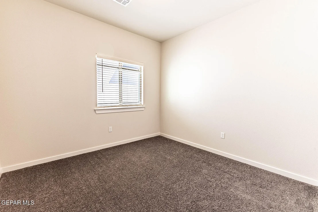 Photo of 913 Pettus Place
