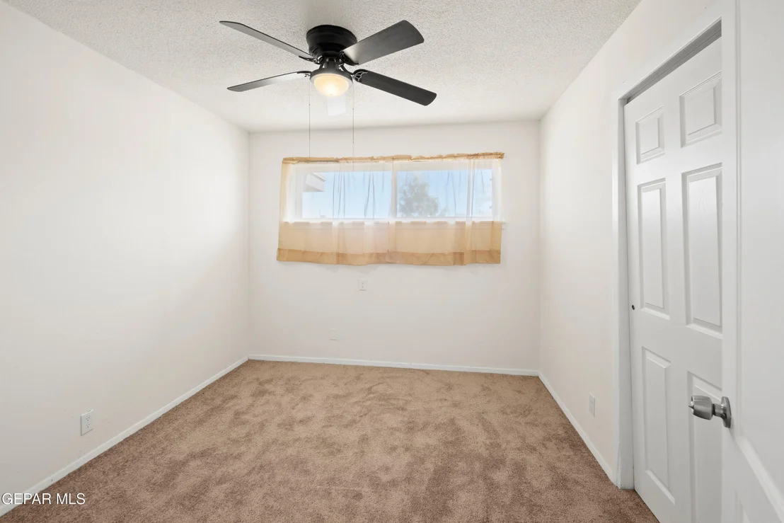 Photo of 9516 IRIS Drive