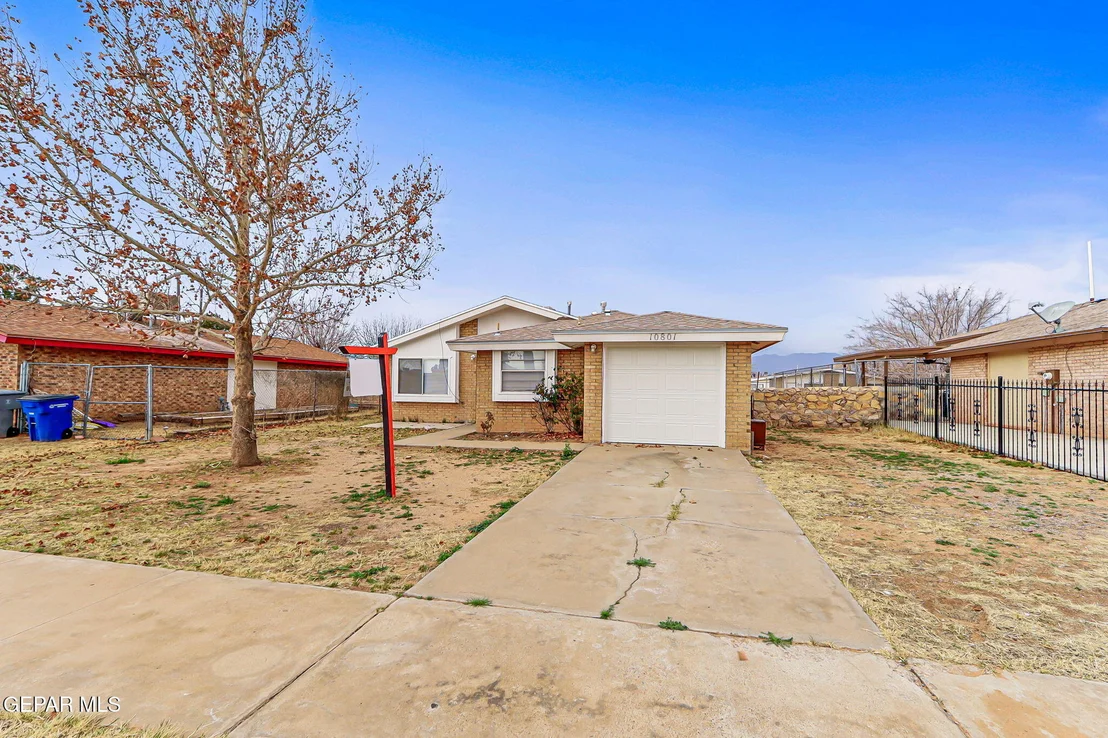 Photo of 10801 Rhyolite Drive