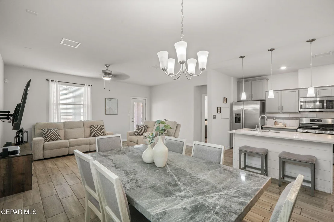 Photo of 5464 Stonehill Drive
