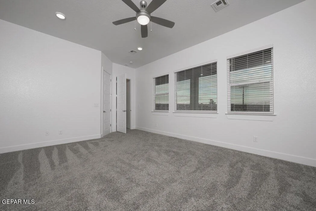 Photo of 944 Nayland Place