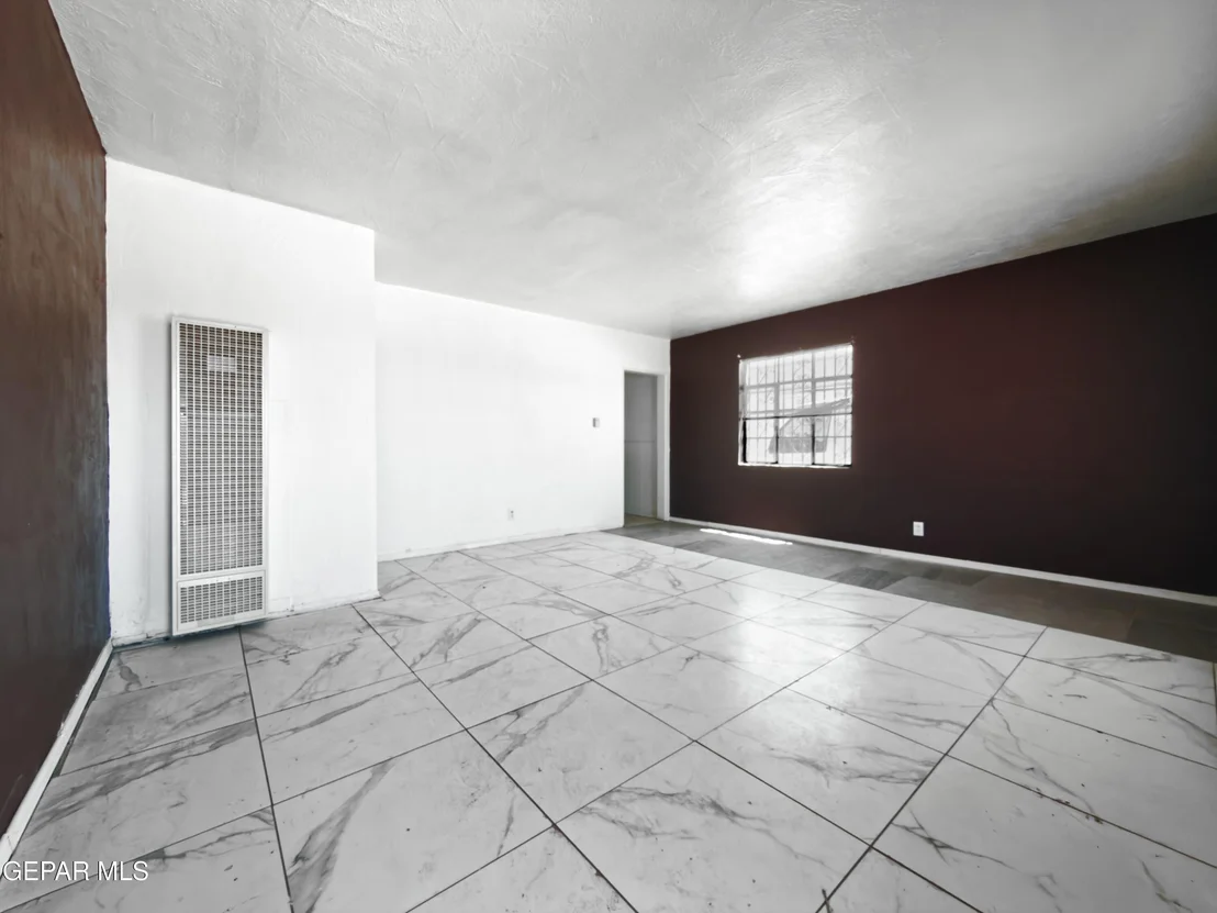 Photo of 816 CARDON Street