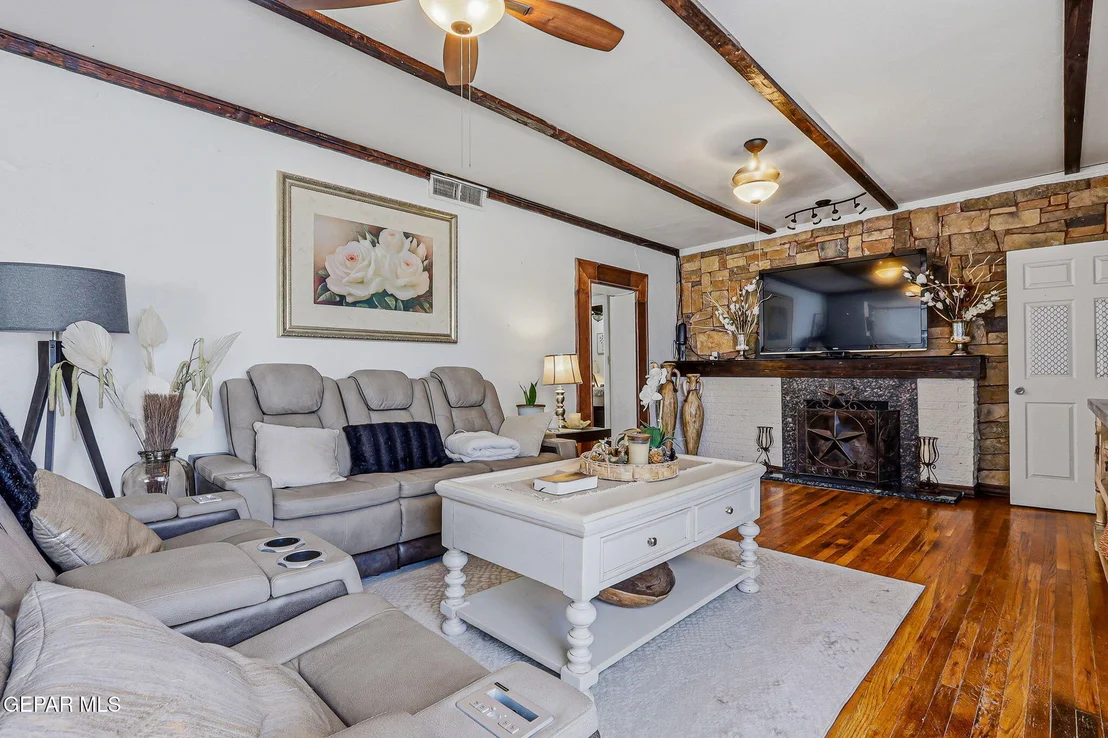 Photo of 146 CROOM Road