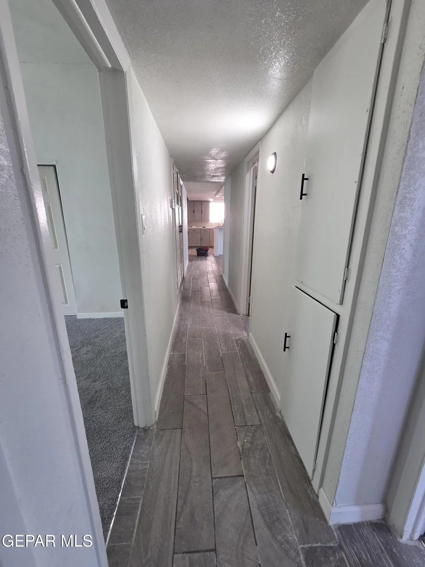 Photo of 331 CARNIVAL Drive