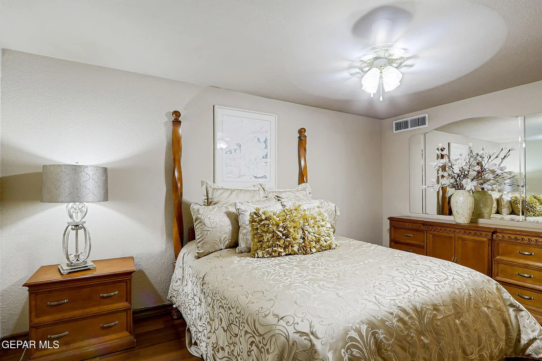 Photo of 628 SPRING CREST Drive