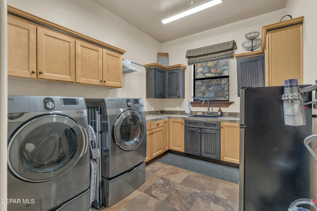 Photo of 6263 FRANKLIN HAWK Avenue