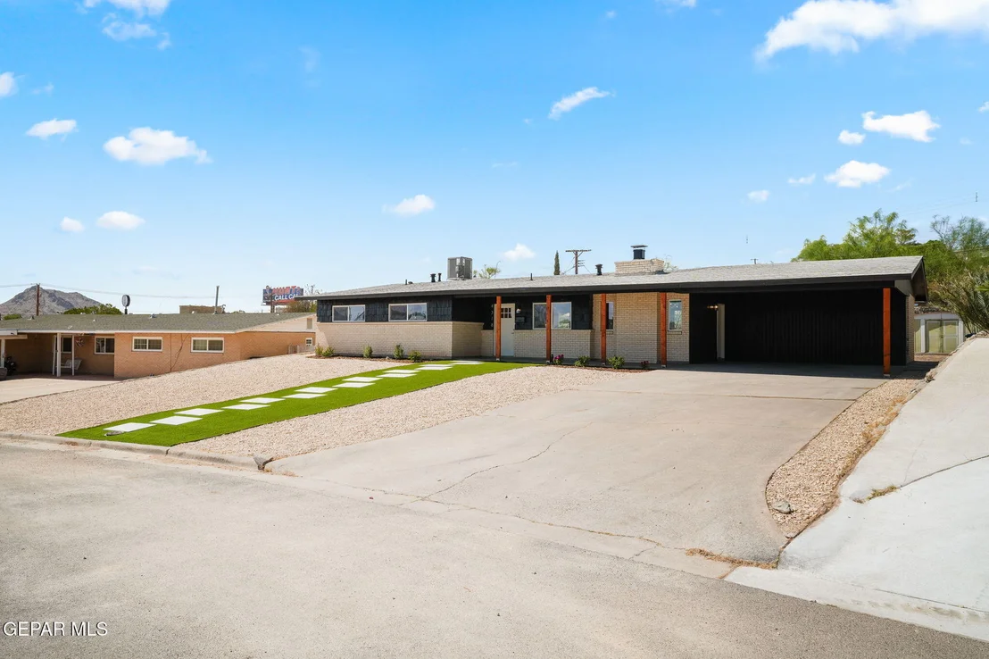 Photo of 4318 Larchmont Drive
