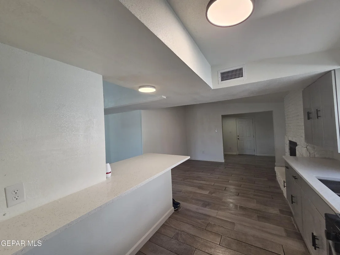 Photo of 331 CARNIVAL Drive