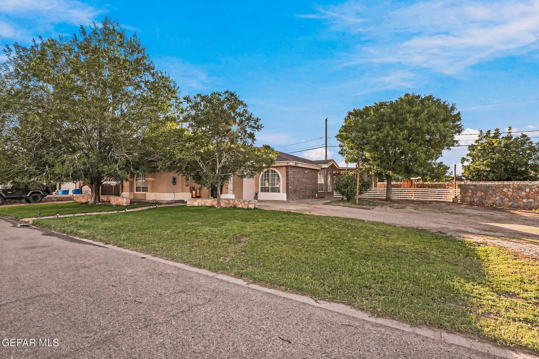 Photo of 411 BURKETT Drive