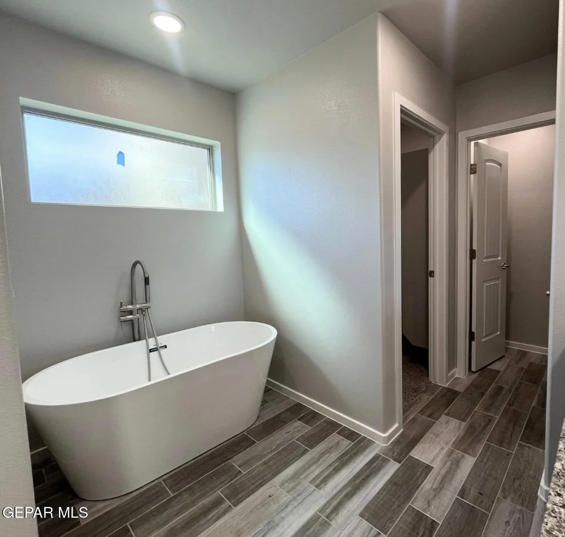 Photo of 7420 Norte Mesa Lane