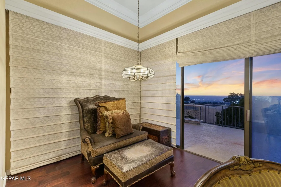 Photo of 6010 TORREY PINES Drive