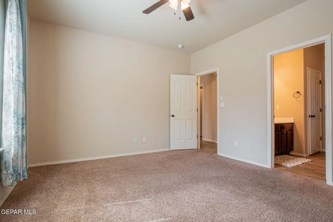 Photo of 7448 GLACIER Drive