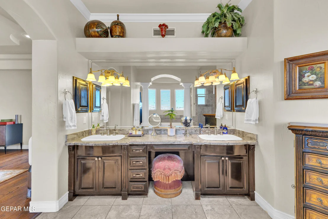 Photo of 1237 CALLE LAGO