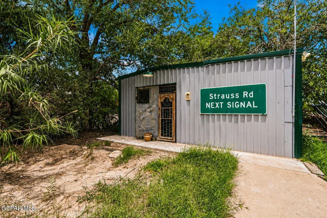 Photo of 4015 EMORY Road