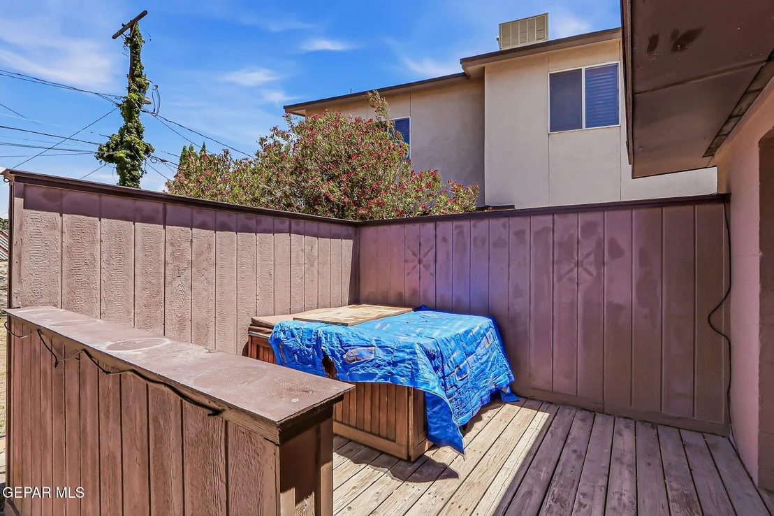 Photo of 10161 BERMUDA Avenue