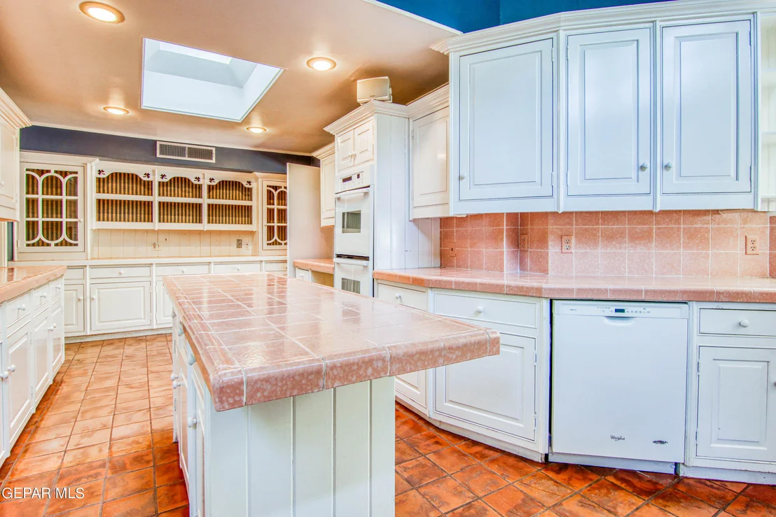 Photo of 6041 TORREY PINES Drive