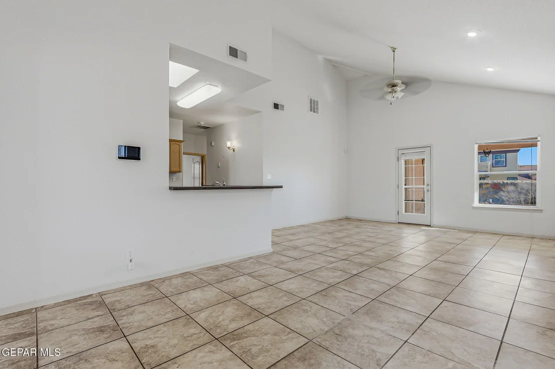 Photo of 10794 AARON Street