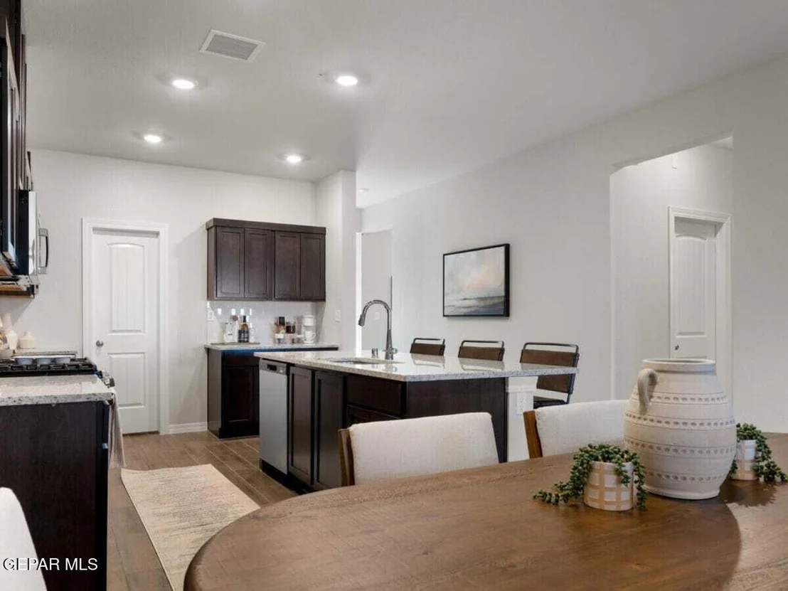 Photo of 14040 Paseo Alegre Drive
