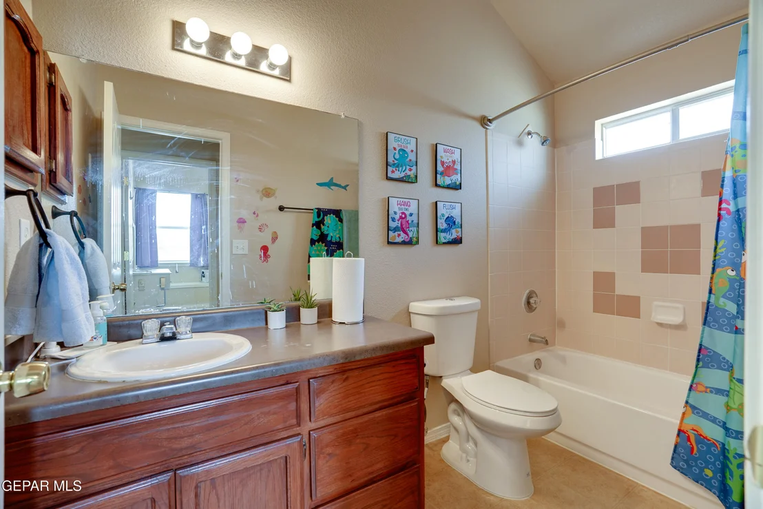Photo of 13261 Walker Post Avenue