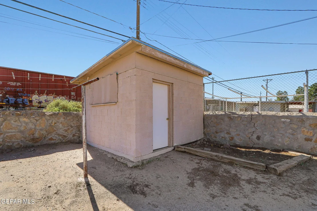 Photo of 8056 Carpenter Drive