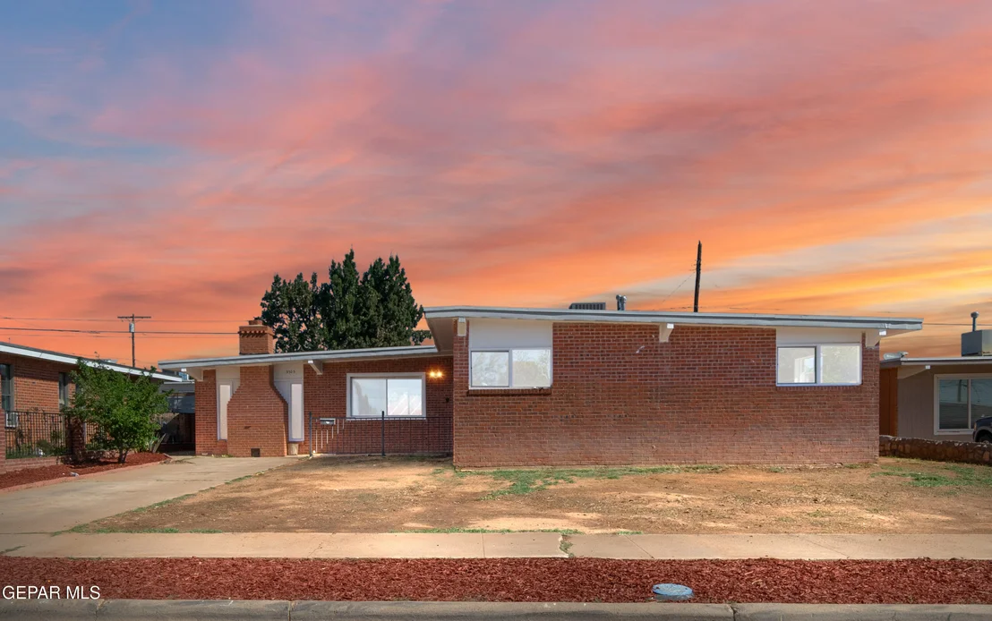 Photo of 5105 Branon Street