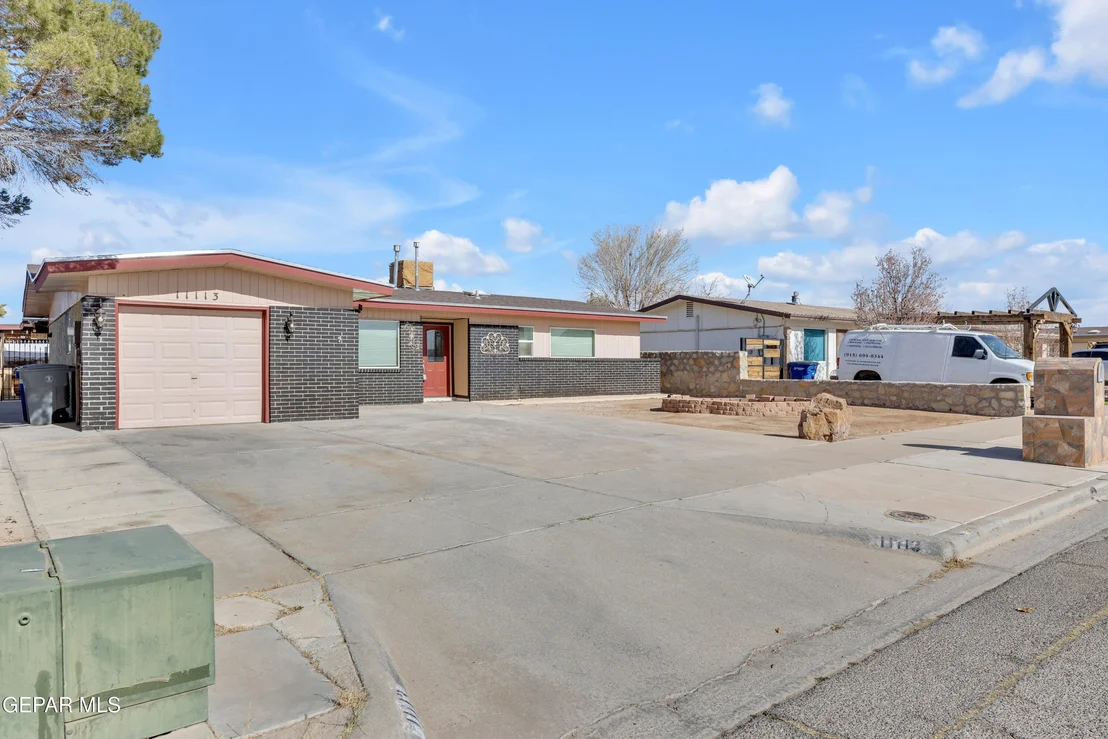 Photo of 11113 SHORELINE Drive