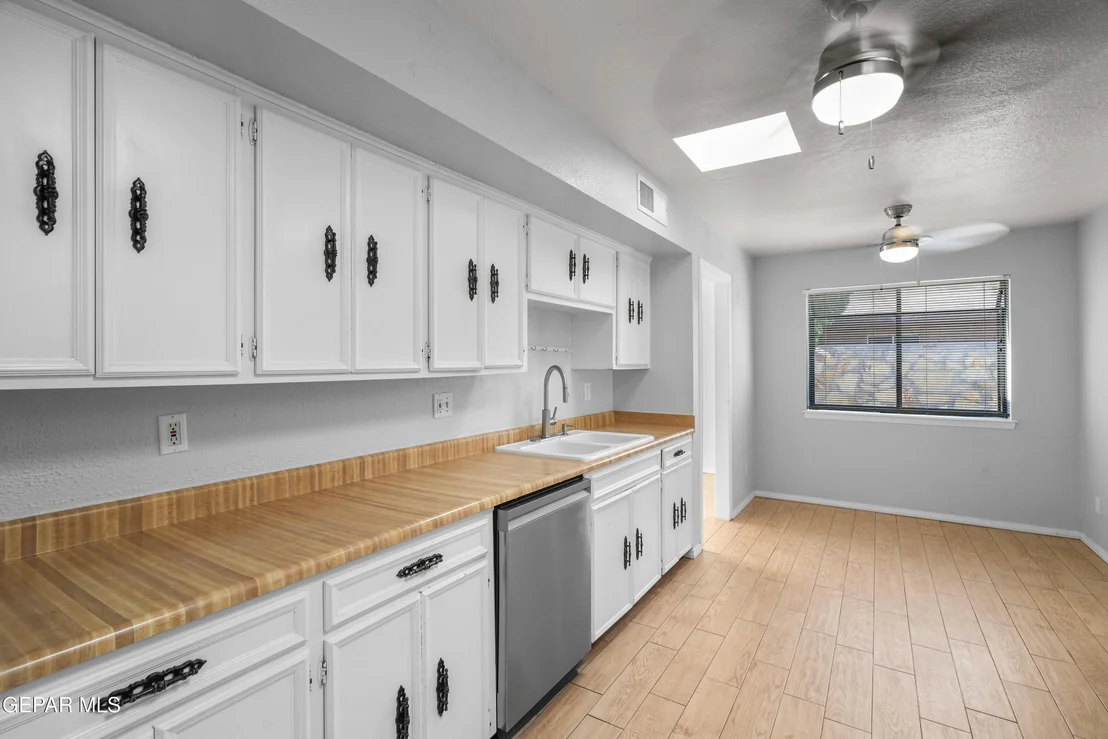 Photo of 6957 GRANERO Drive