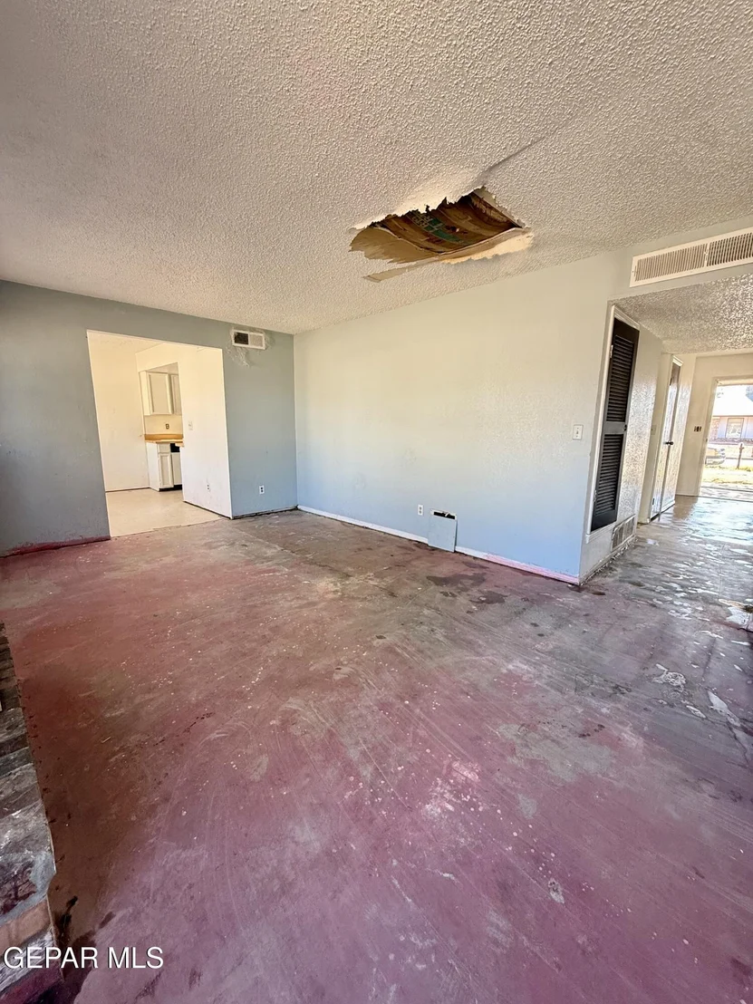 Photo of 4713 G T POWERS Drive