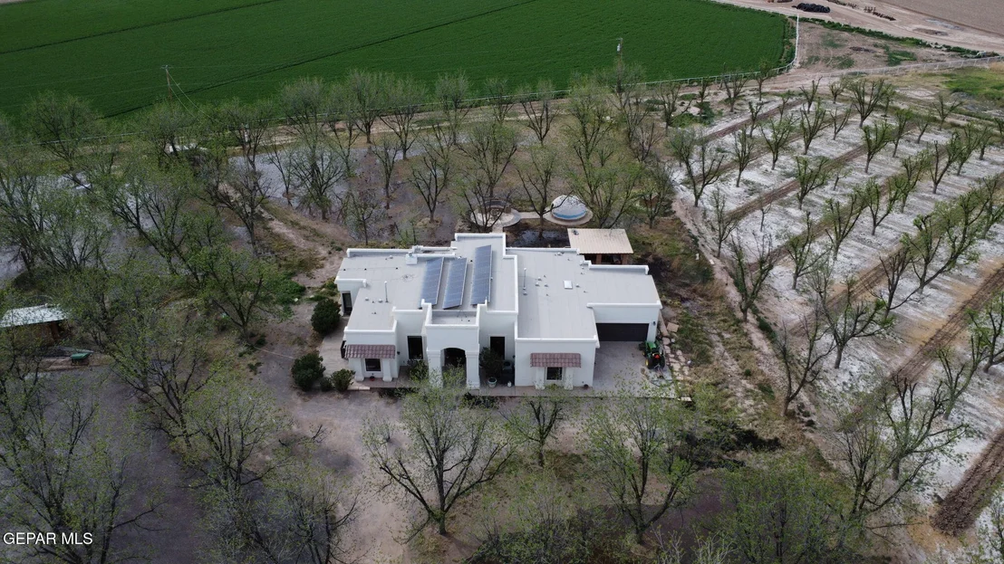 Photo of 617 WALLACE Road
