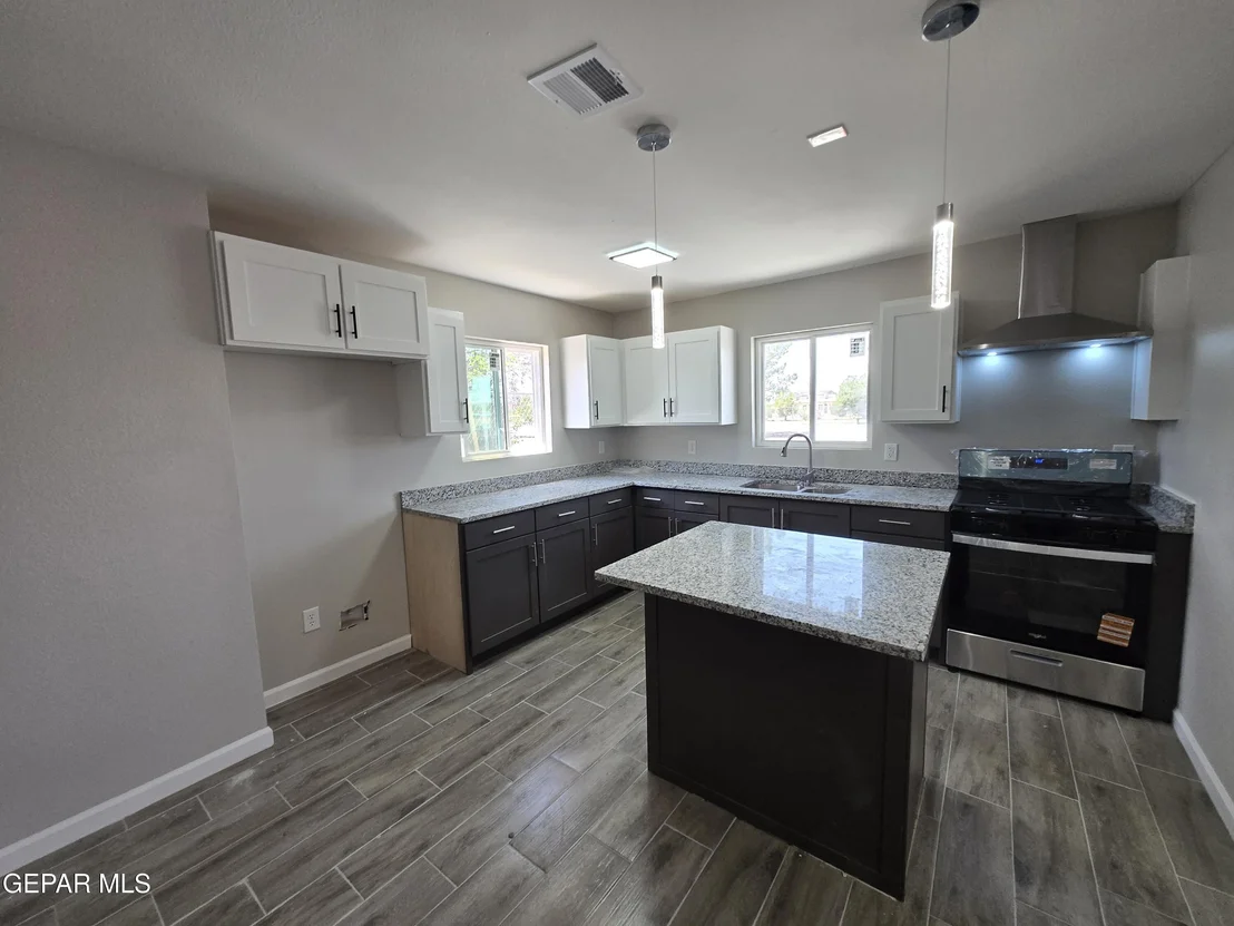 Photo of 7901 LIRIO Road