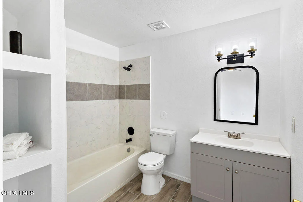Photo of 11003 STONEBRIDGE Drive