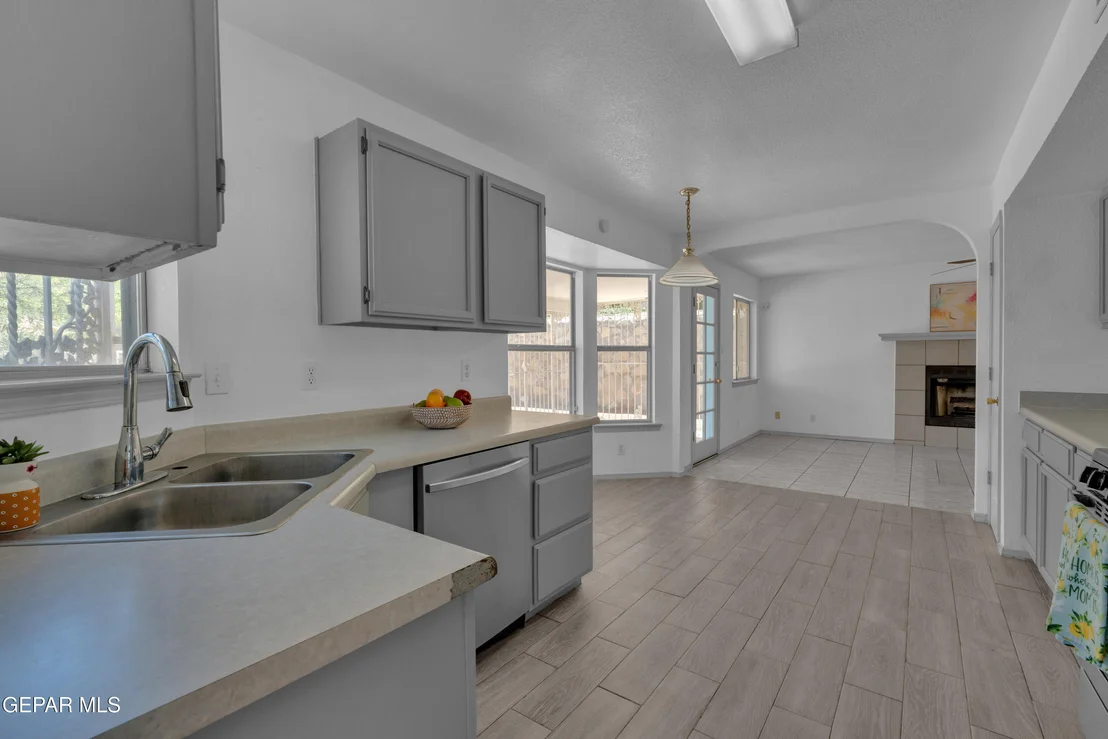 Photo of 1444 John Phelan Drive