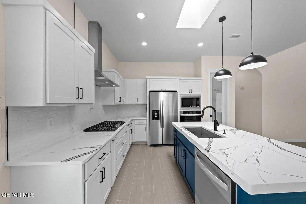 Photo of 1421 DYLAN Place