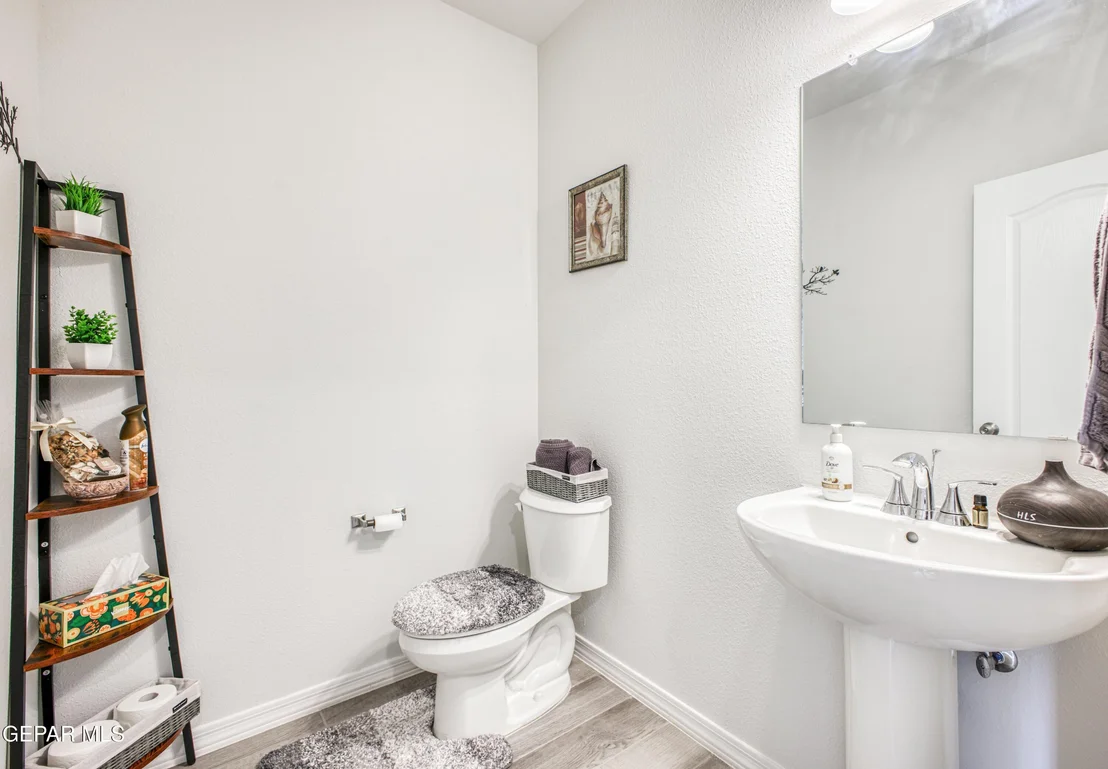 Photo of 7345 EAGLE VISTA Drive