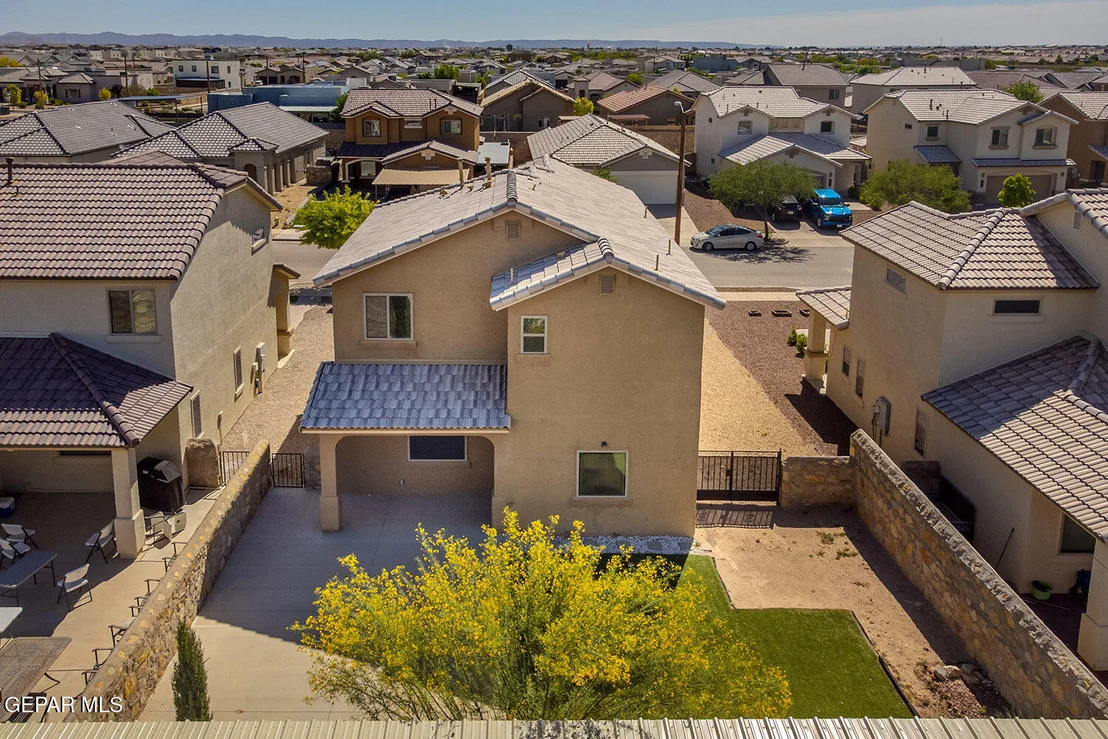 Photo of 795 PIXTON Road