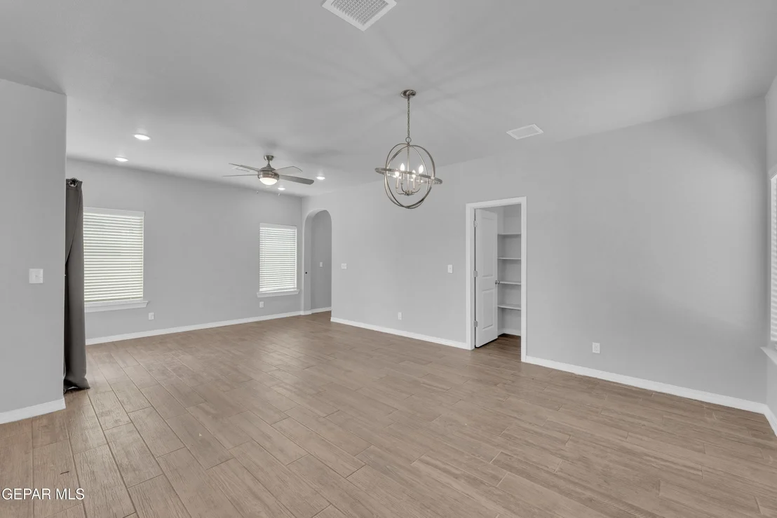 Photo of 1076 Haper Court
