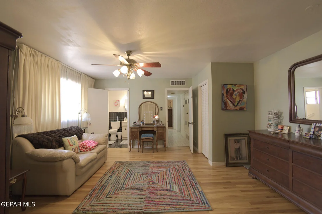Photo of 3029 TAYLOR Avenue
